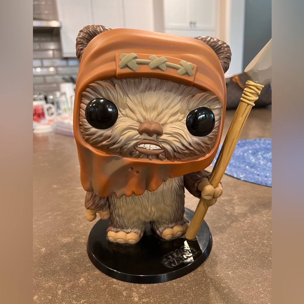 NWOB FUNKO CHUY 12 inches